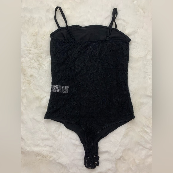 Lace Black Bodysuit - Picture 2 of 3